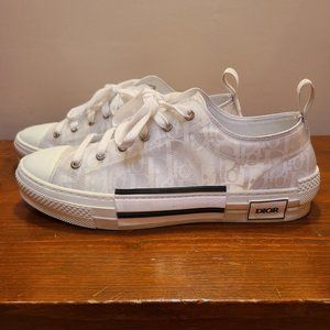 Dior B23 LOW-TOP SNEAKER White Dior Oblique Canvas